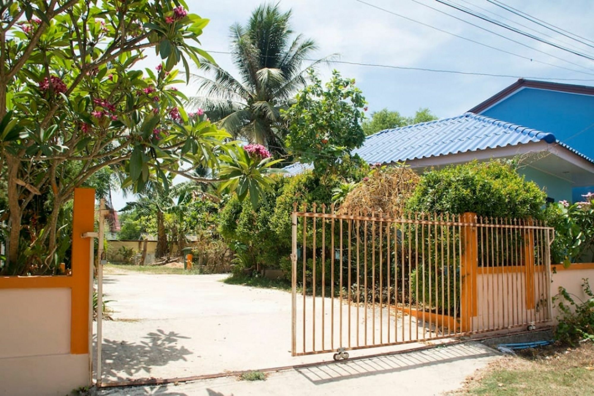 Aquatoria Phuket Bangtao Villa Praia de Surin Exterior foto